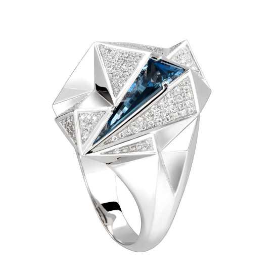 da14251_020804_iceberg_ring_in_white_gold_blue_topaz_and_diamonds