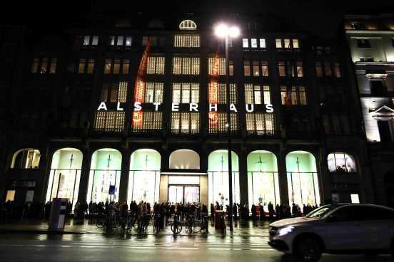 HAMBURG, GERMANY - DECEMBER 01:  A general view of the GALA Christmas Shopping Night 2016 at Alsterhaus on December 1, 2016 in Hamburg, Germany.  (Photo by Axel Kirchhof/Getty Images for GALA)