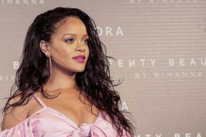 MADRID, SPAIN - SEPTEMBER 23: Rihanna attends Rihanna Fenty Beauty by Sephora Presentacion in Madrid on September 23, 2017 in Madrid, Spain. (Photo by Miguel Pereira/Getty Images) *** Local Caption *** Rihanna
