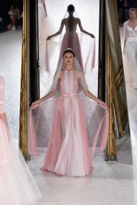 Kaviar Gauche : Bridale Couture Collection 2018 - "La Vie En Rose" - Paris  Fashion Week Womenswear Spring/Summer 2018