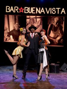 the-bar-at-buena-vista-foto-02-credit-christian-kleiner