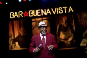 the-bar-at-buena-vista-foto-03-credit-christian-kleiner